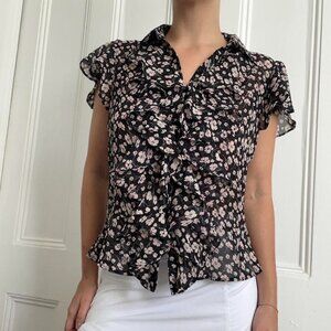 Floral blouse with ruffles